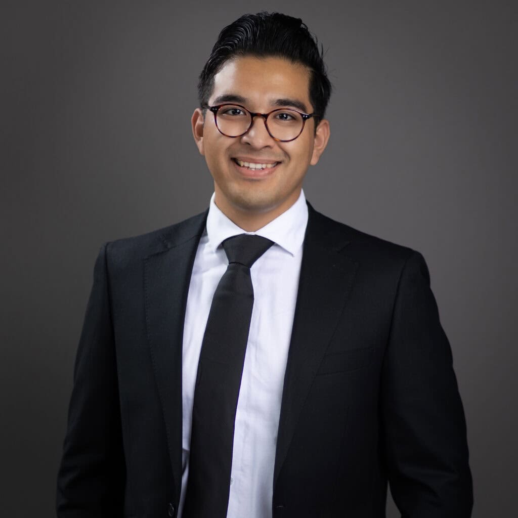 Alejandro Flores